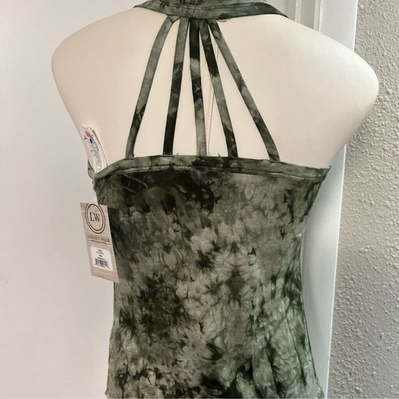 NWT women’s green tie dye cattle head vneck tasseled tank top by Liberty wear - Picture 8 of 9